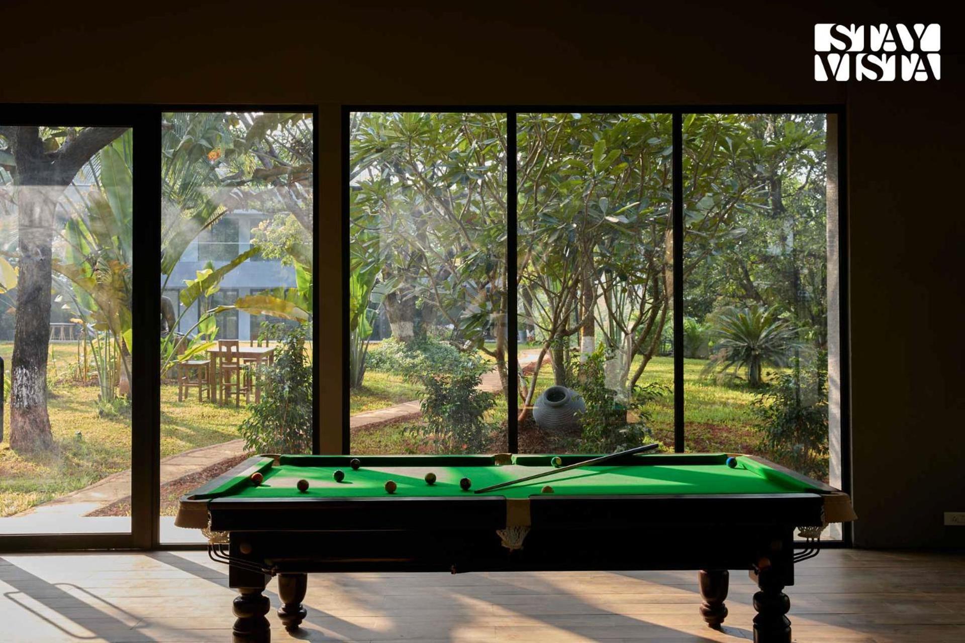 Reflection House By Stayvista With Pool, Terrace Bar, Indoor Games & Exquisite Interiors In A Nutshell アリバグ エクステリア 写真